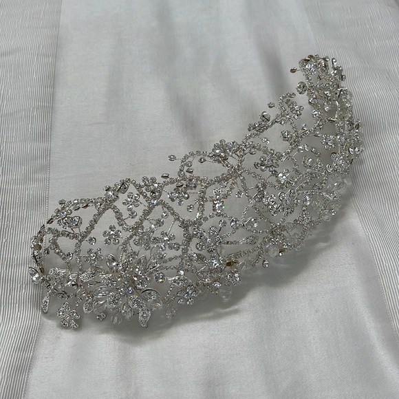 Wedding headpiece